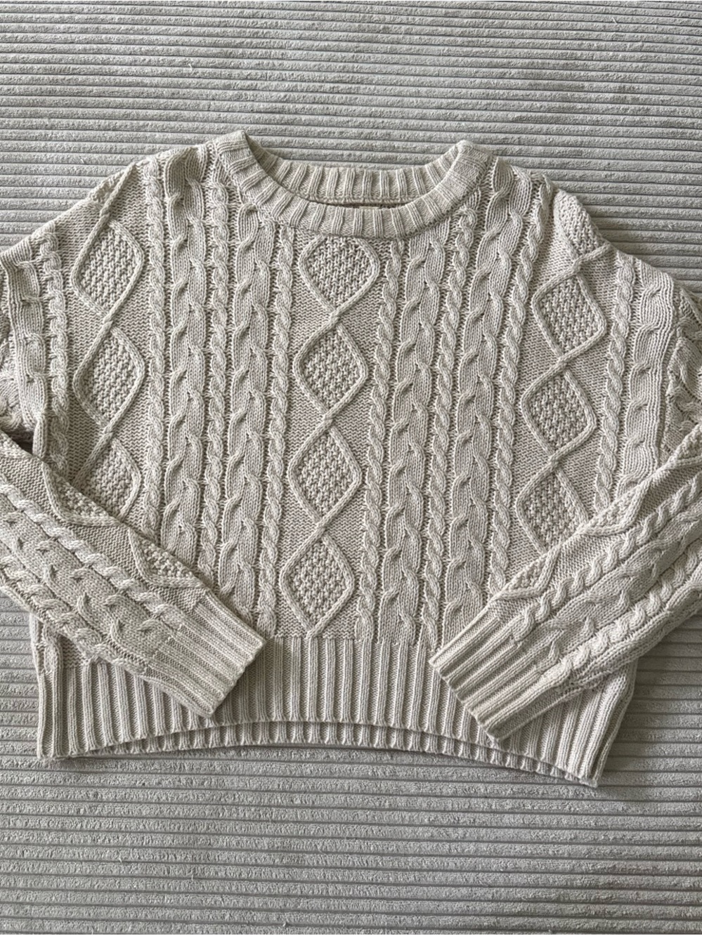 Cable Knit Cropped Crewneck Sweater